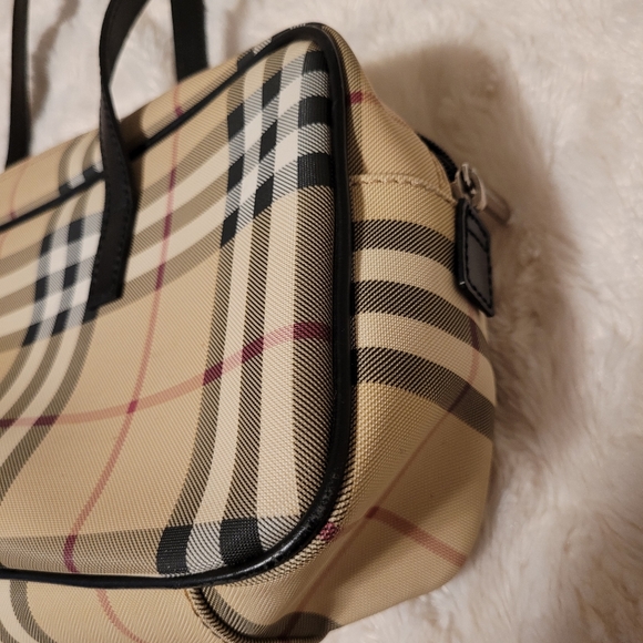 Burberry shoulder bag - Picture 9 of 12